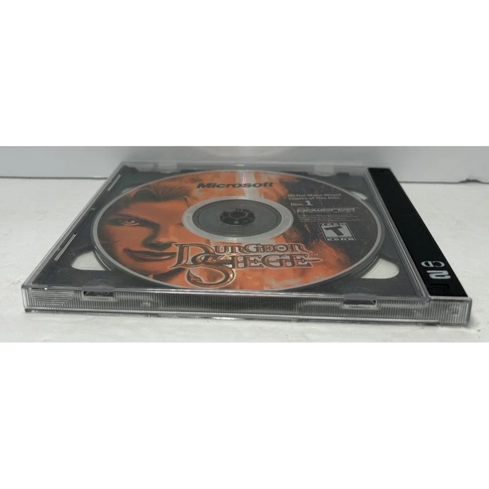 Dungeon Siege PC‎ 2002 Microsoft 2 Disc Set No Manual RPG Game